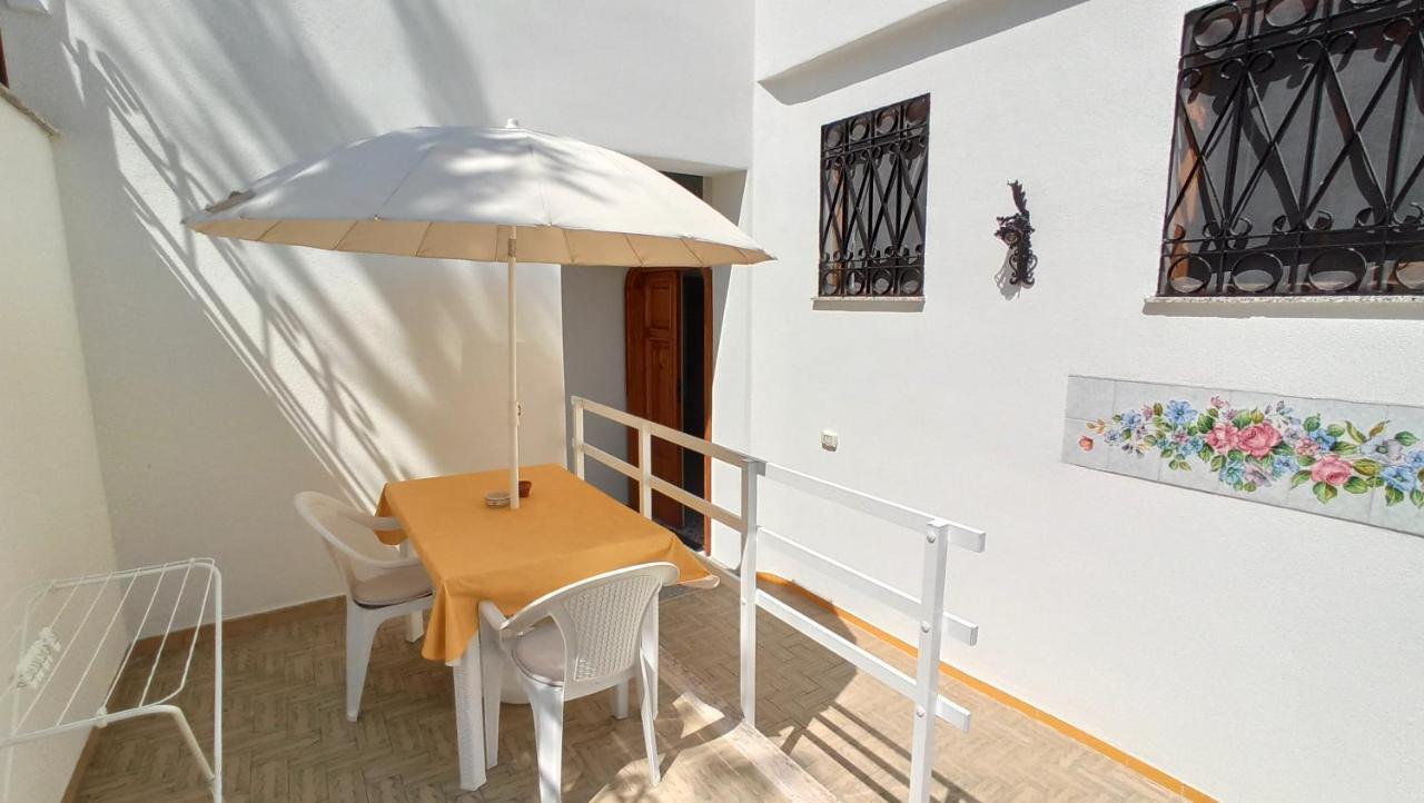 Villa Mary - Apartments Трані Екстер'єр фото