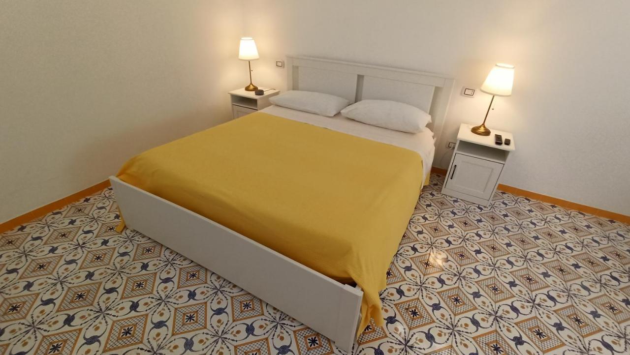 Villa Mary - Apartments Трані Екстер'єр фото
