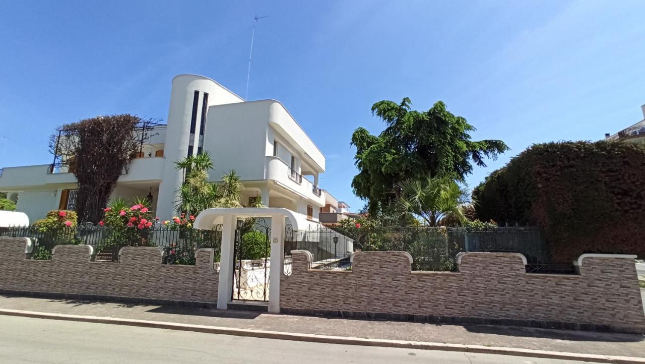 Villa Mary - Apartments Трані Екстер'єр фото
