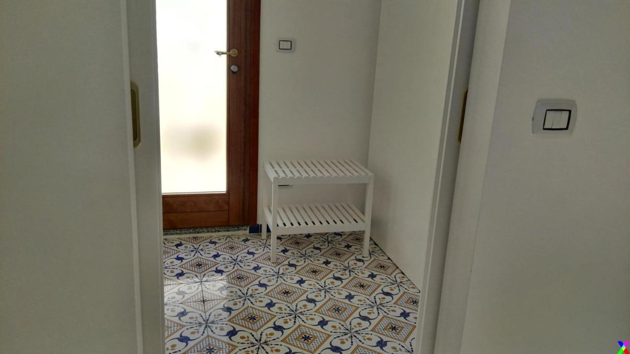 Villa Mary - Apartments Трані Екстер'єр фото