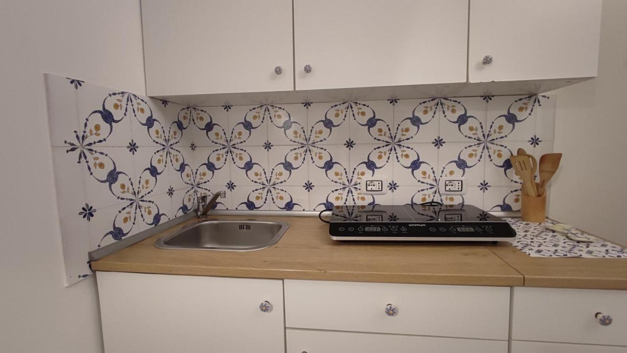 Villa Mary - Apartments Трані Екстер'єр фото